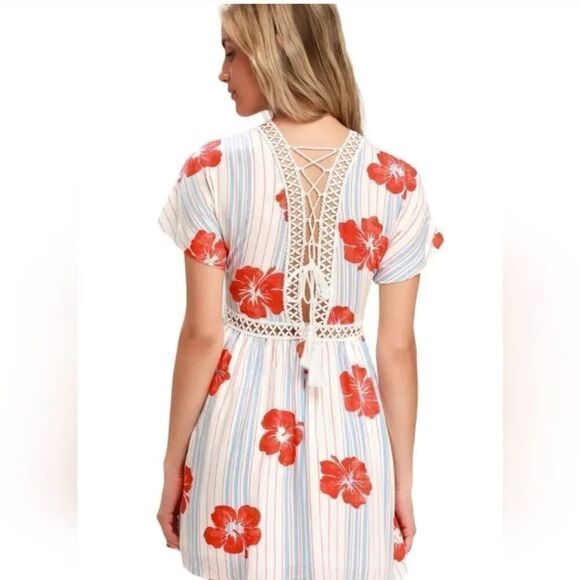 NEW Lulu's Pretty Mama White Tropical Print Lace-Up Short Sleeve Dress Size Med - Picture 6 of 12
